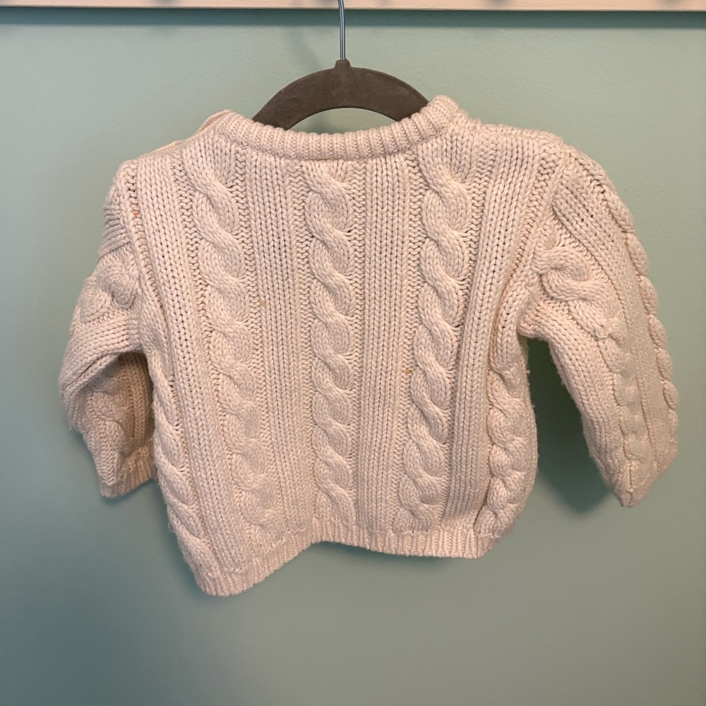 GAP Cream Cable Knit Sweater - Picture 5 of 6